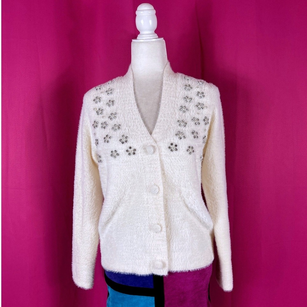 Cyrus Embellished Pearl Crystal Fuzzy Knit Cardigan Sweater Size S NWT - Picture 2 of 7